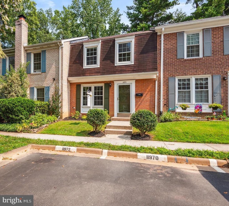 11970 Heathcote Ct, Reston, VA 20191 - photo 1