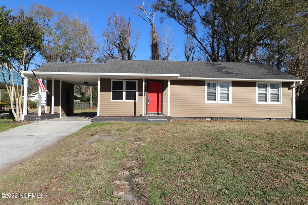 512 Dogwood Ln, Jacksonville, NC 28540 - photo 1