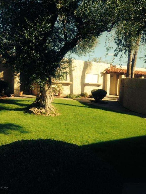 PVV Center courtyard