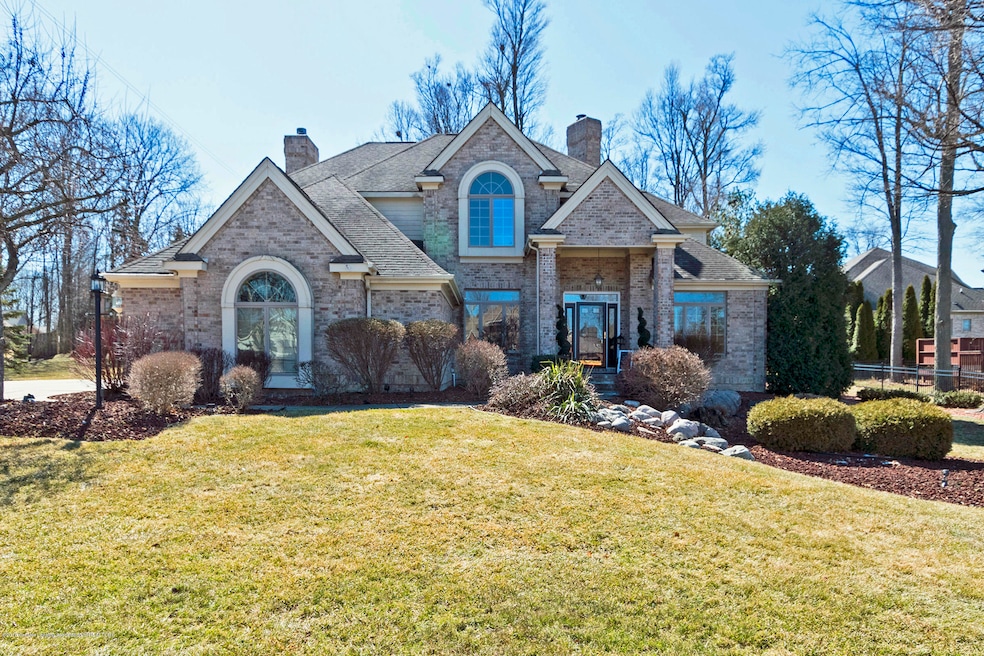 5805 River Ridge Dr, Lansing, MI 48917 - photo 1