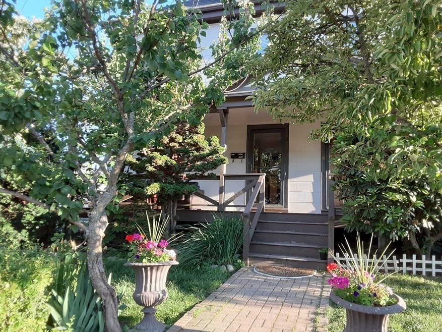 4 Sharon Ave unit 4, Auburndale, MA 02466 - photo 1