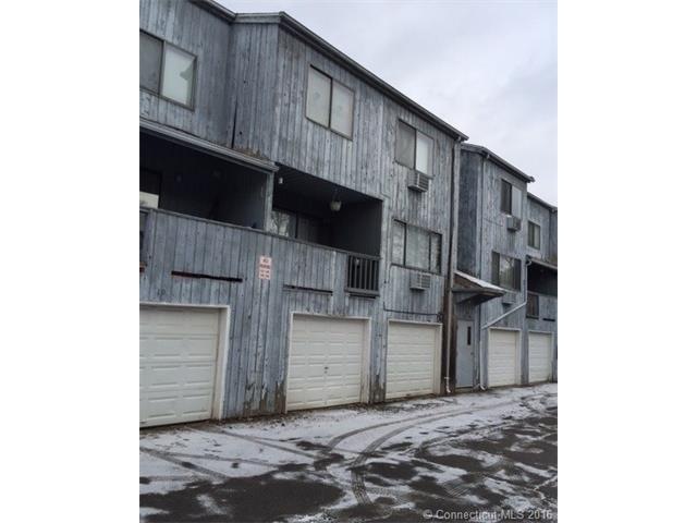 94 Wakelee Rd unit 15, Waterbury, CT 06705 - photo 1