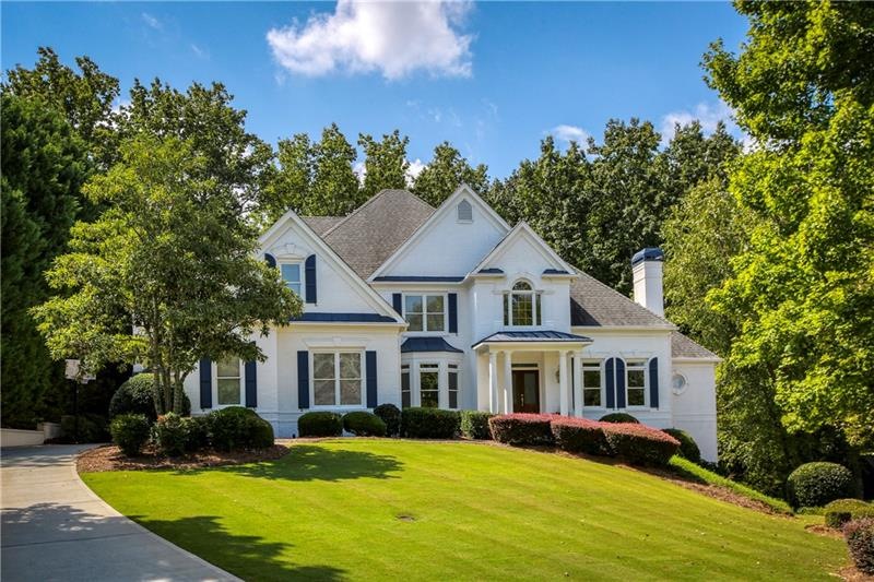 Impressive curb appeal with the newly painted bric