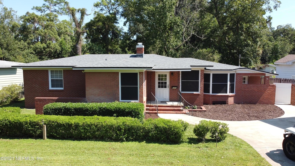 1211 Glen Laura Rd, Jacksonville, FL 32205 - photo 1