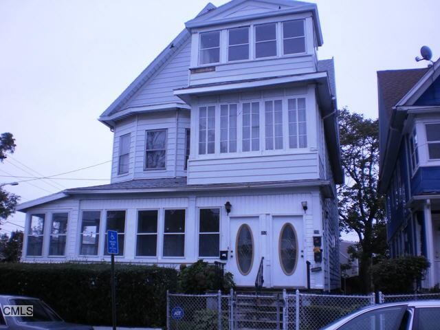 255 Davenport St unit 3, Bridgeport, CT 06607 - photo 1