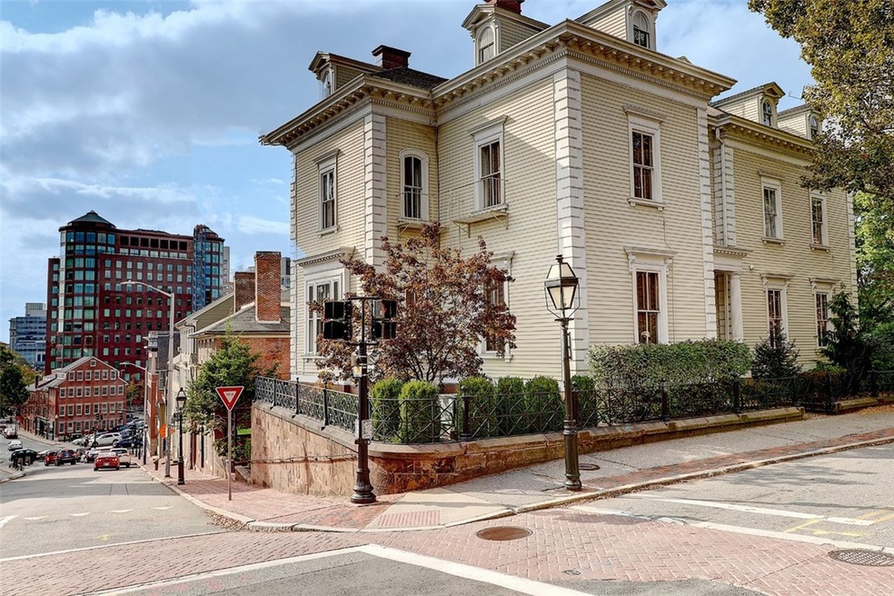 188 Benefit St unit 6, Providence, RI 02903 - photo 1