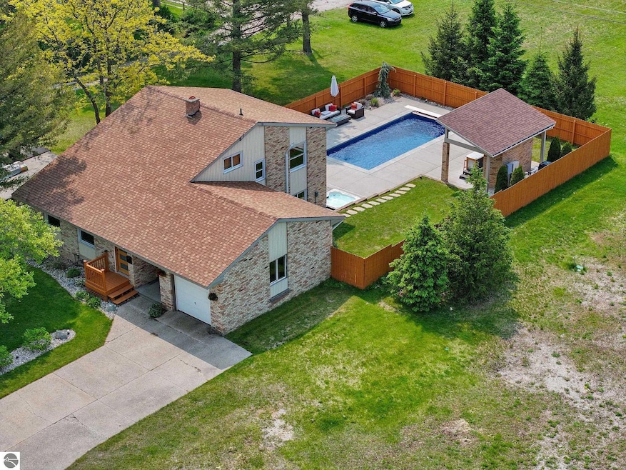 Under Contract $309,900