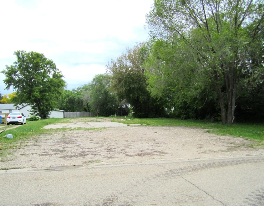Bare Lot 80'x140'