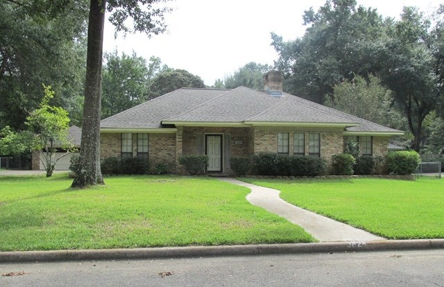 3824 Timberwood Dr, Nacogdoches, TX 75965 - photo 1