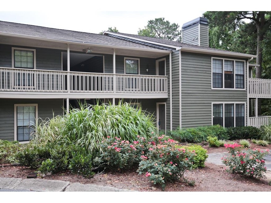 Great end unit condo!