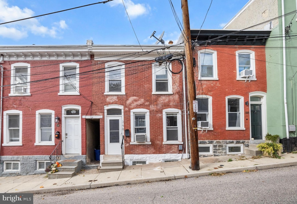 348 Carson St, Philadelphia, PA 19128 - photo 1