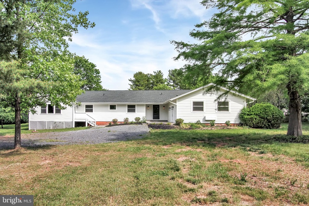 12940 Oxon Rd, Herndon, VA 20171 - photo 1