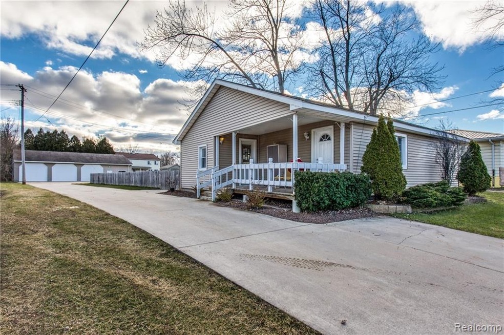 3939 Lapeer-3.JPG