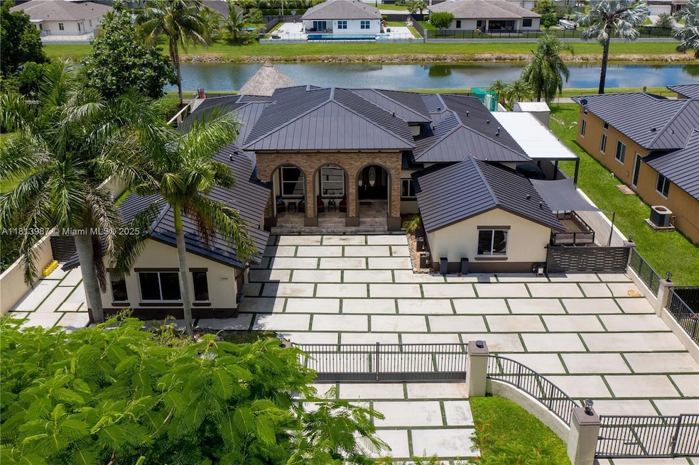 19686 SW 130 Avenue Rd, Miami, FL 33177 - photo 1