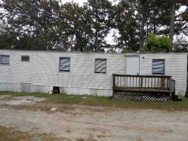 1102 W 3rd St, Piney Green, NC 28544 - photo 1