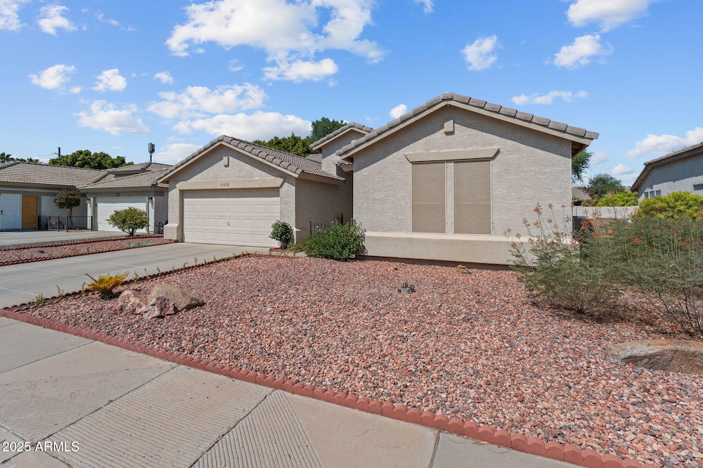 15698 N 162nd Ln, Surprise, AZ 85374 - photo 1