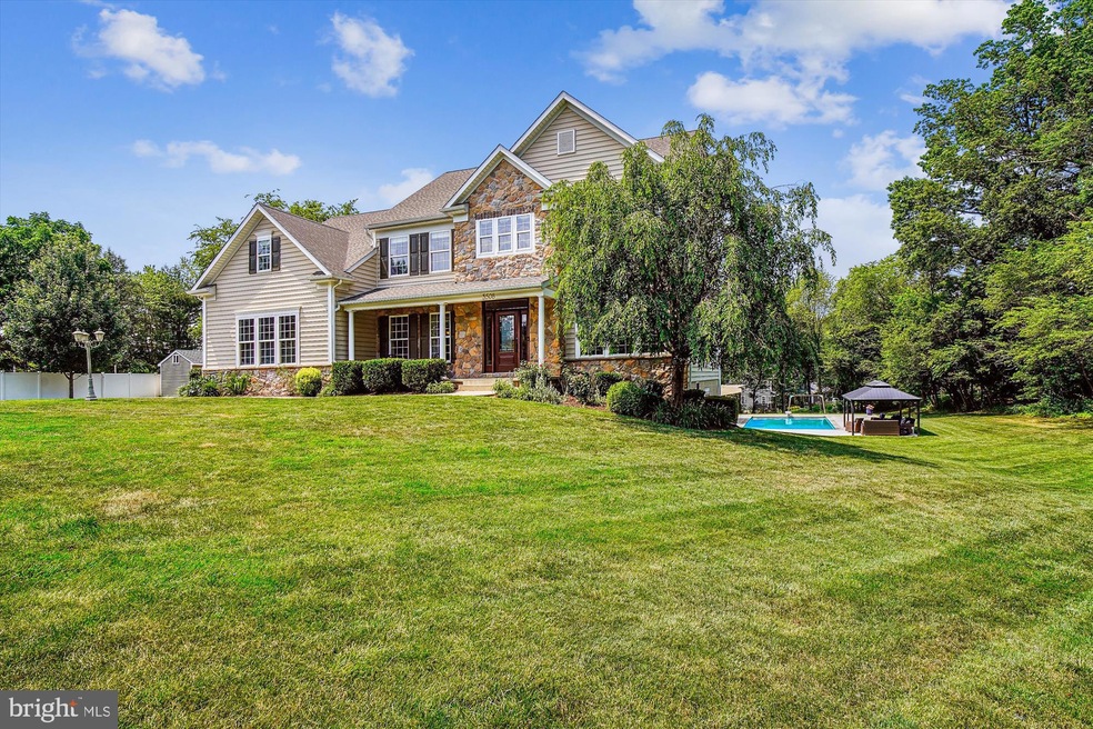 Sold $1,250,000 • Co-Listing Agent