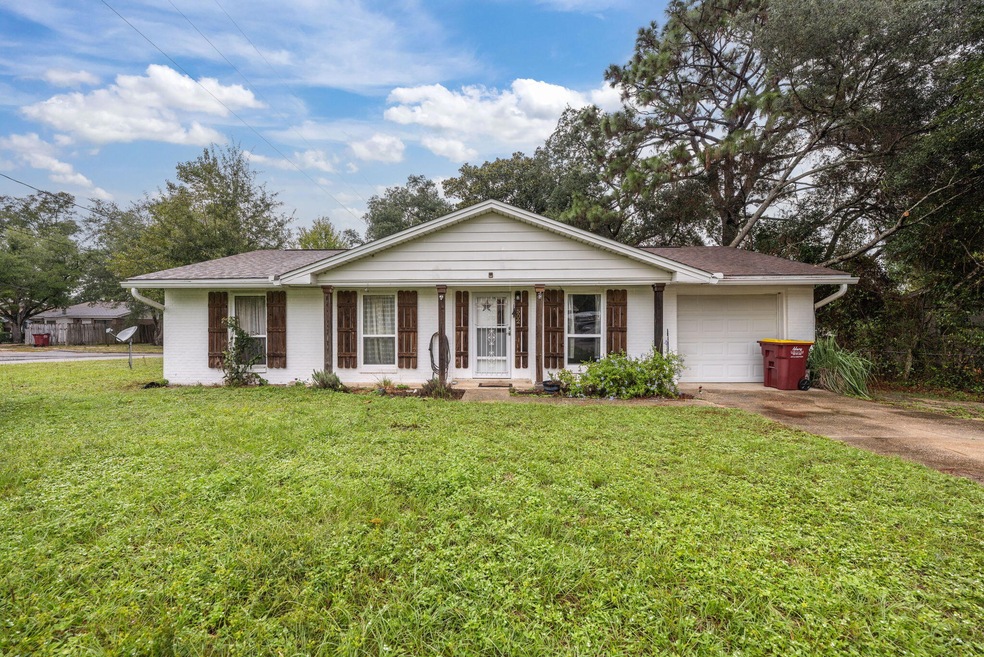 502 Forrest Ct-Crestview-2