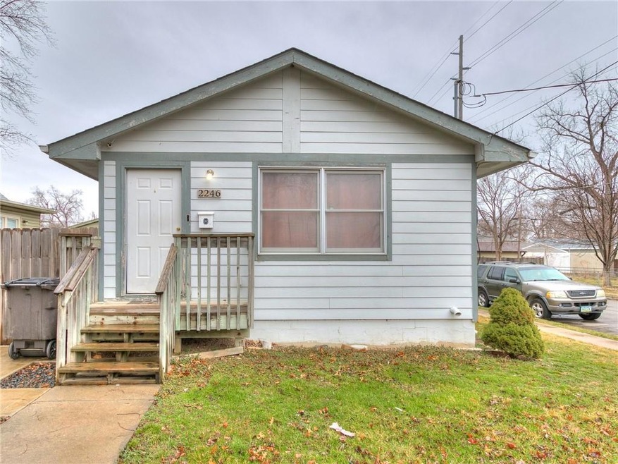2246 Lyon St, Des Moines, IA 50317 - photo 1