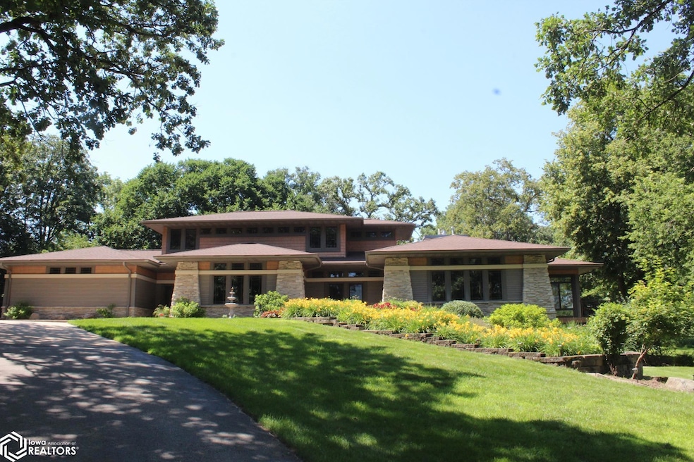 For Sale $1,995,000 • Co-Listing Agent