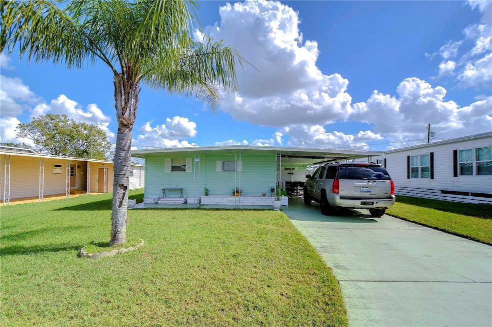 5330 Vera St, Zephyrhills, FL 33542 - photo 1