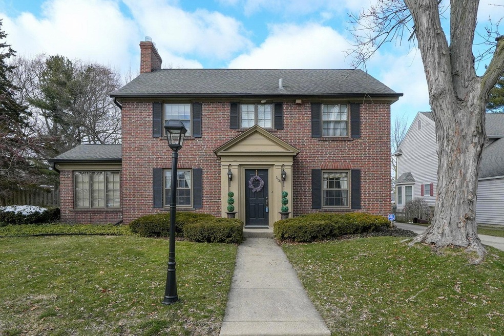 1121 E. Irvington