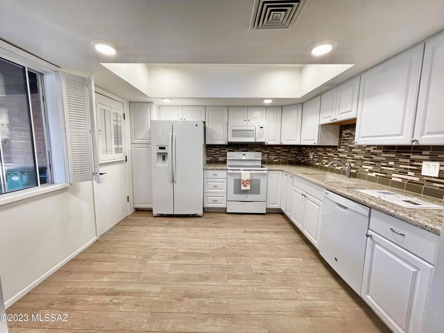 22 W Oro Place, Tucson, AZ 85737 - photo 1