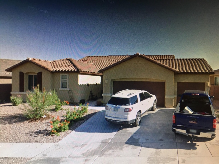 Front - Avellanet Ln