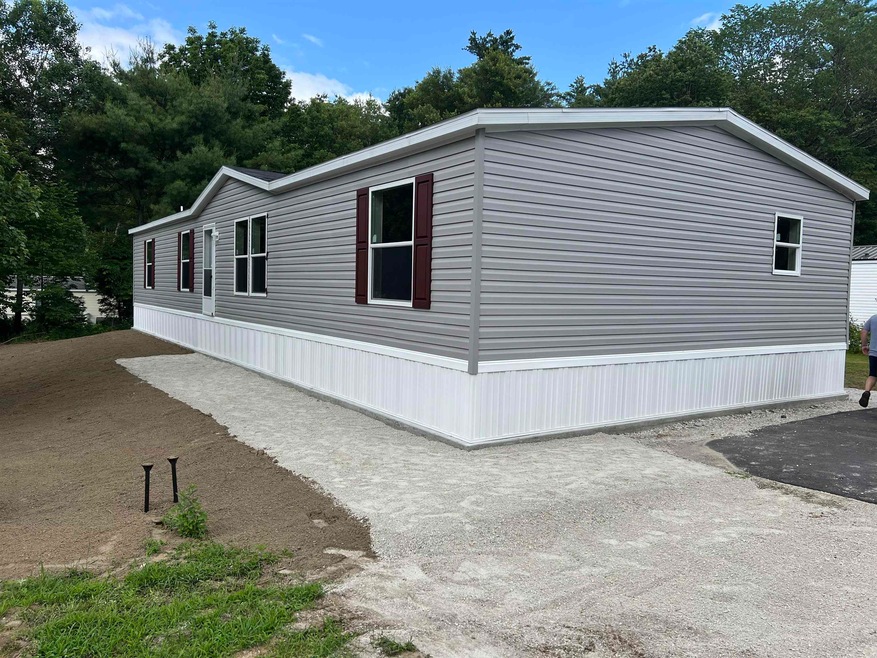 148 Estate Dr, Barrington, NH 03825 - photo 1