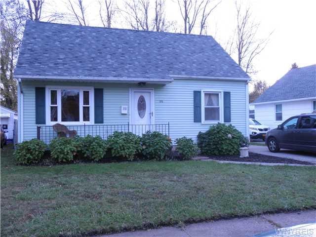 372 Warner Ave, North Tonawanda, NY 14120 - photo 1