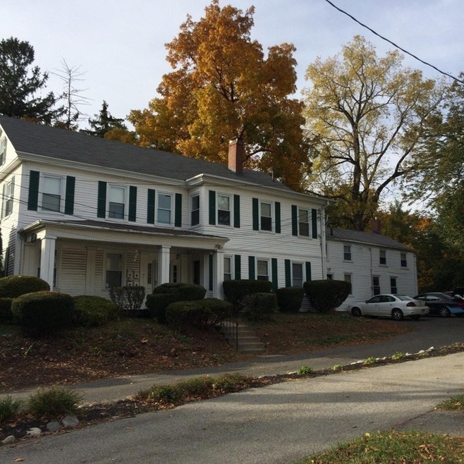 131 Pleasant St unit 3, Woburn, MA 01801 - photo 1