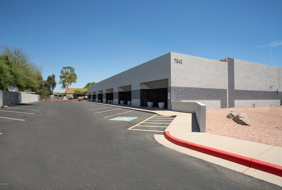 7842 E. Gray Rd, Units 1 & 2