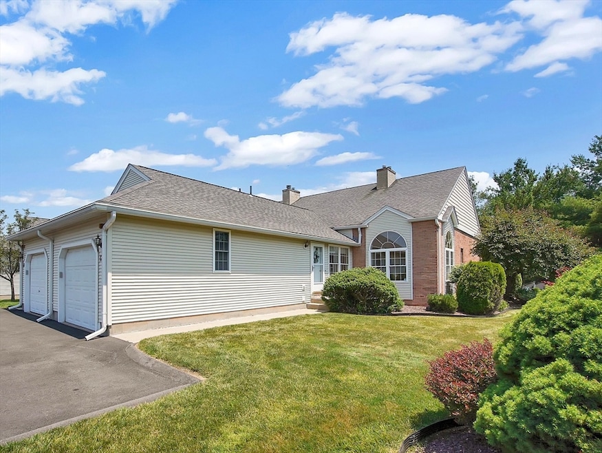 17 Castle Hill Rd unit H, Agawam, MA 01001 - photo 1