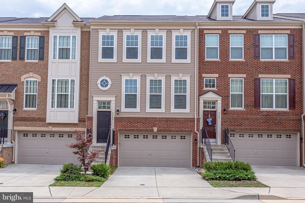 9062 Isabel Ln, Manassas Park, VA 20111 - photo 1