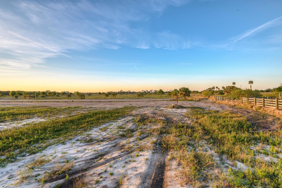 0 Johnston unit R10418302, Fort Pierce, FL 34951 - photo 1