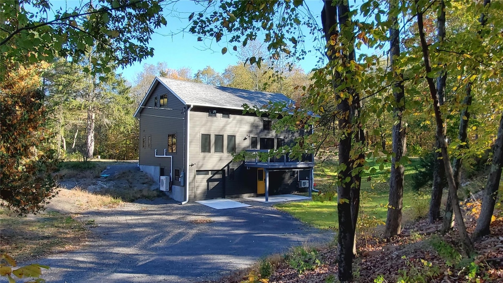 Sold $945,000 • Co-Listing Agent