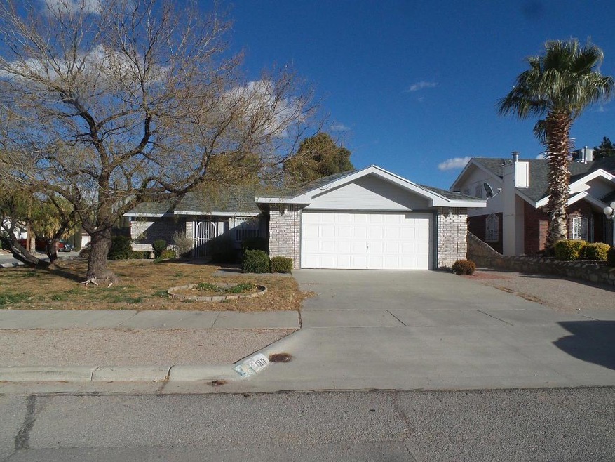 180 Lago de Oro Dr, El Paso, TX 79928 - photo 1