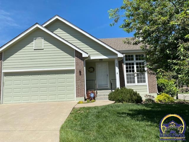 3601 SW Willow Brook Dr, Topeka, KS 66614 - photo 1