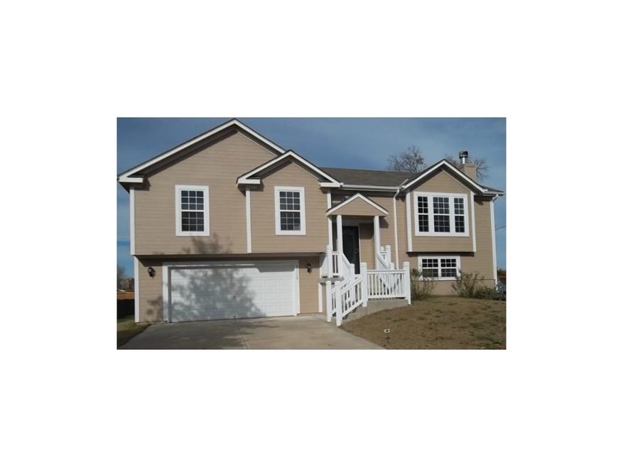 21170 W 227th St, Spring Hill, KS 66083 - photo 1