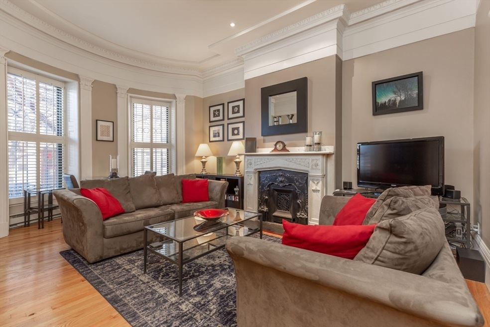 439 Shawmut Ave unit 2, Boston, MA 02118 - photo 1