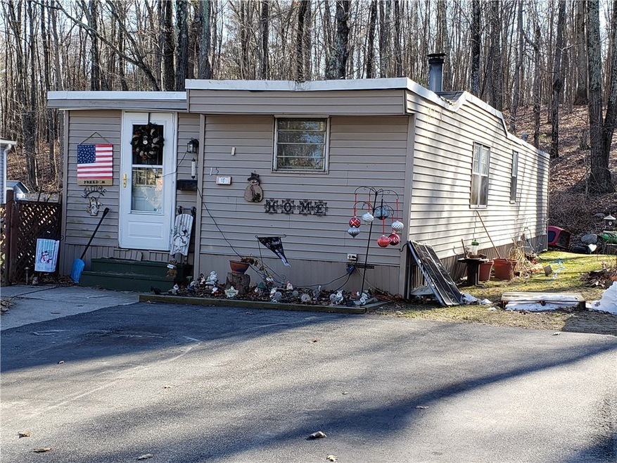 15 Hillside Dr, Mapleville, RI 02839 - photo 1