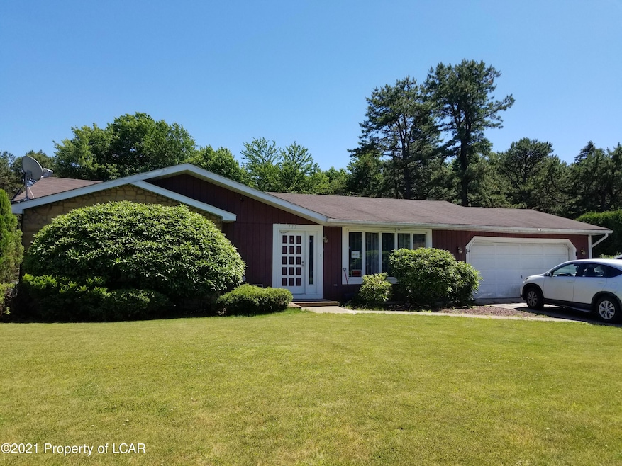 117 Hilltop Rd, Hazleton, PA 18201 - photo 1