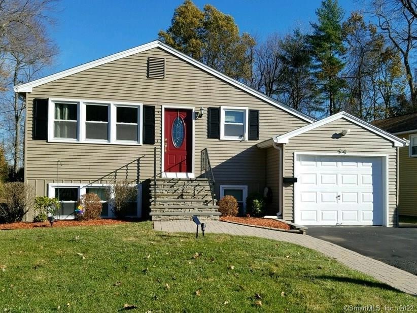 54 Berkshire Rd, West Hartford, CT 06107 - photo 1