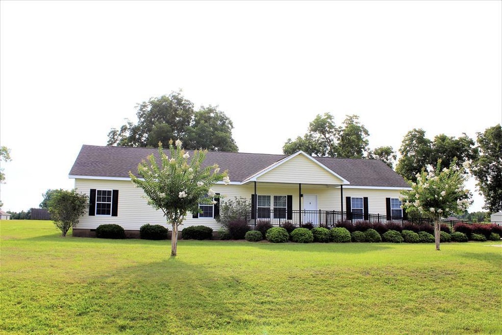 338 Virginia Cir, Cairo, GA 39828 - photo 1