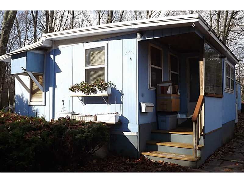 4 Hillside Dr, Mapleville, RI 02839 - photo 1