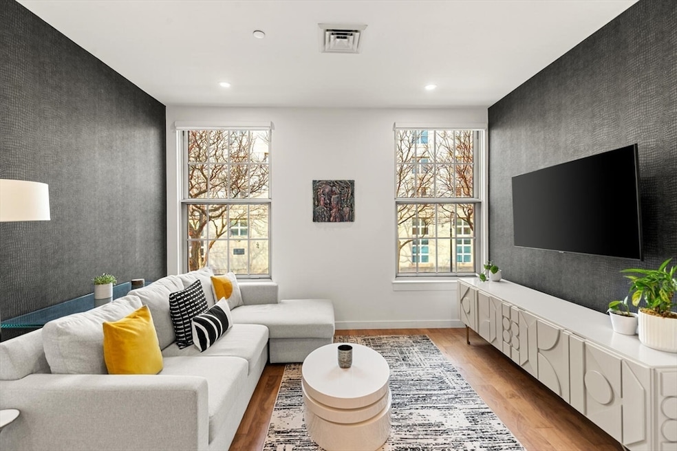 Starboard Place unit 202, Boston, MA 02129 - photo 1