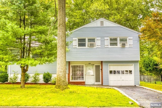 402 Tenakill Dr, Northvale, NJ 07647 - photo 1