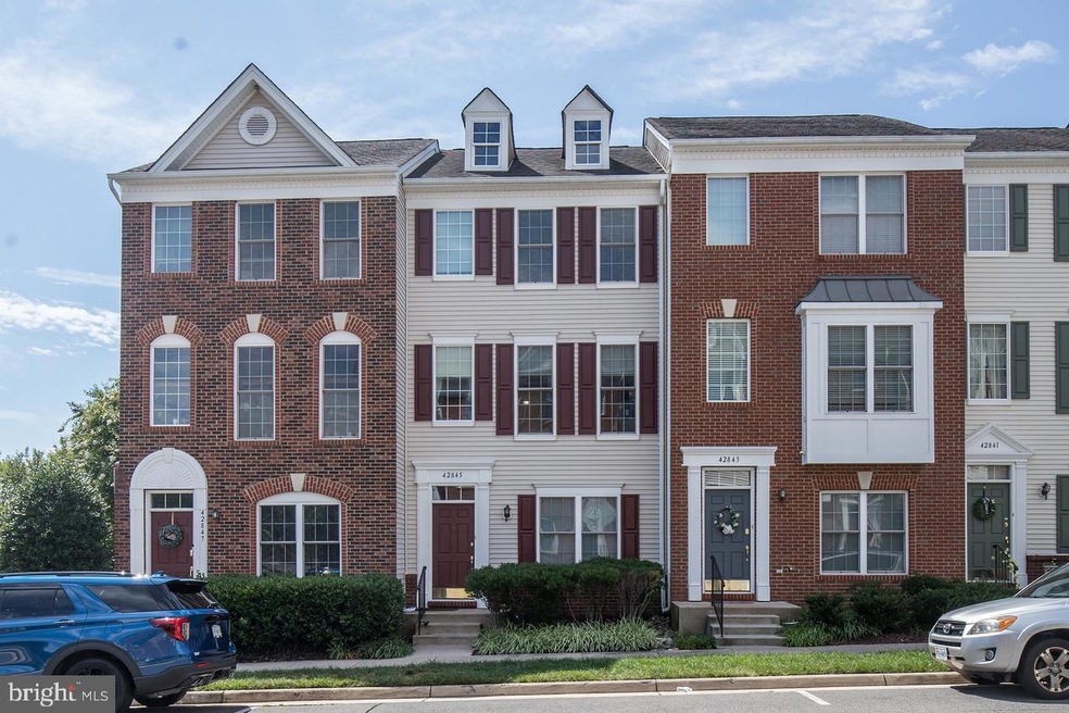 42845 Sykes Terrace, Chantilly, VA 20152 - photo 1