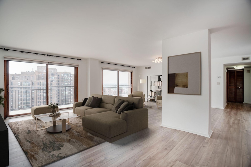 1225 Lasalle Ave unit 1704, Minneapolis, MN 55403 - photo 1