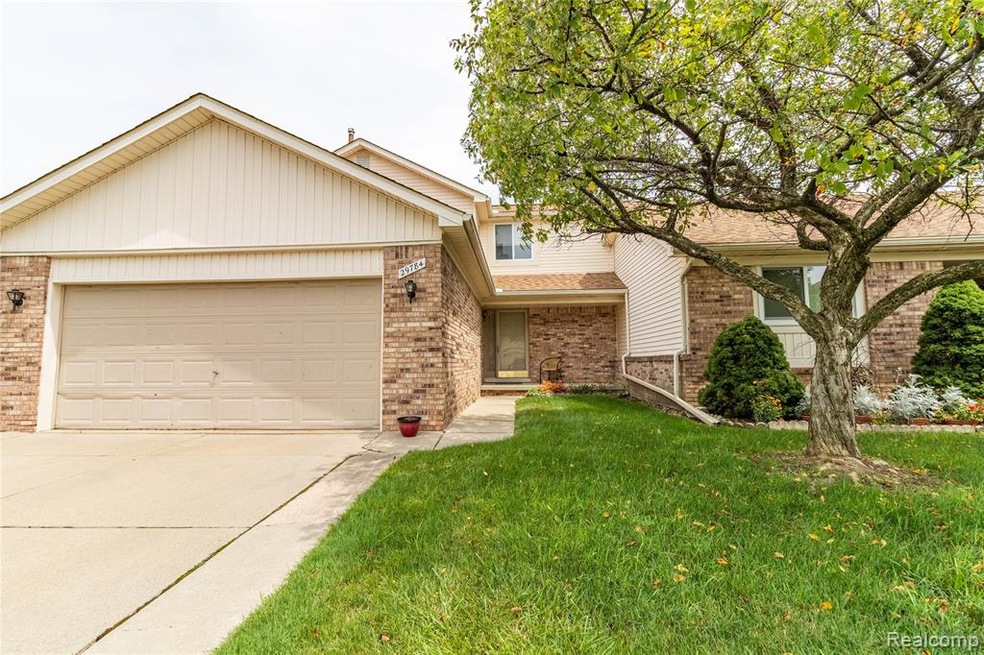 29784 Arnell Ct unit 5, Roseville, MI 48066 - photo 1